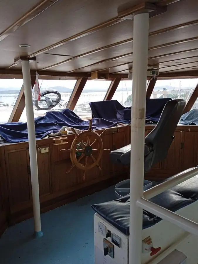 Fährschiff zu verkaufen