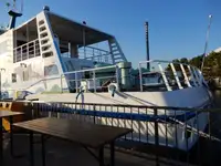 Kreuzfahrtschiff zu verkaufen