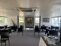 Kreuzfahrtschiff zu verkaufen