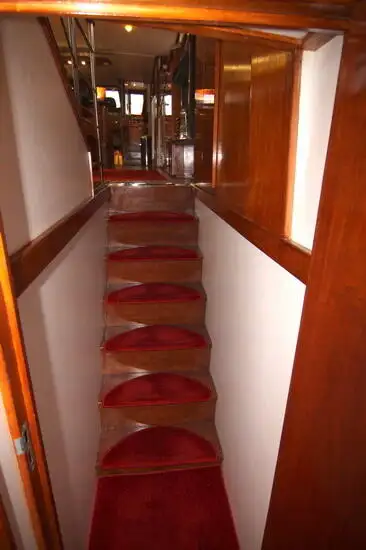 Kreuzfahrtschiff zu verkaufen