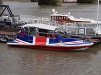 Kreuzfahrtschiff zu verkaufen