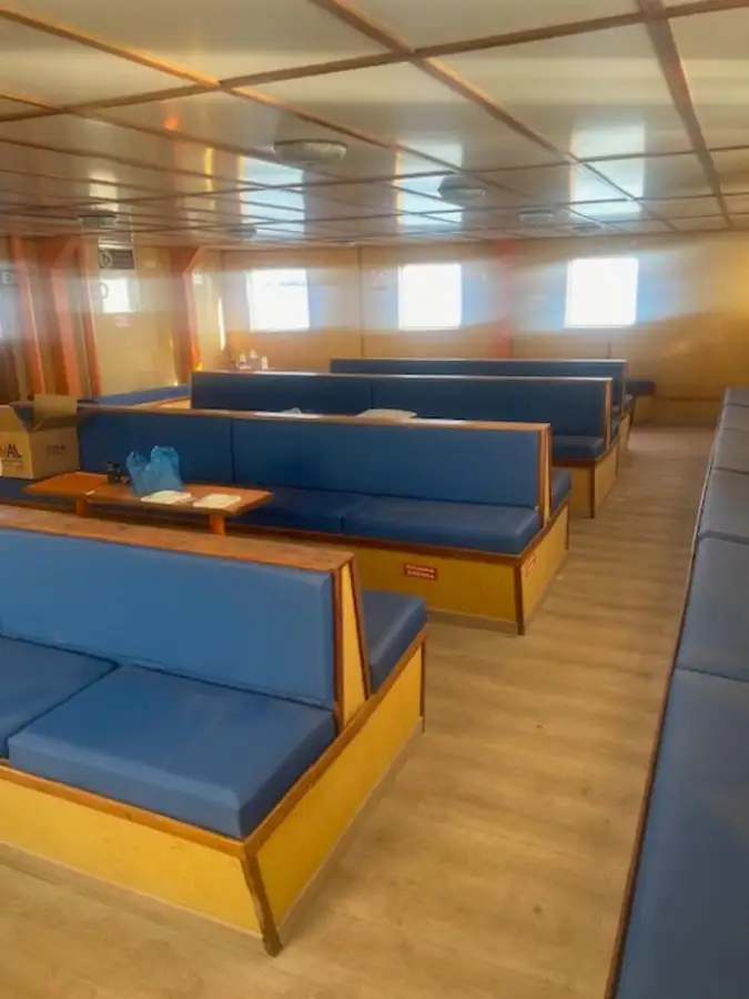Fährschiff zu verkaufen