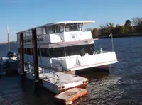 Fährschiff zu verkaufen