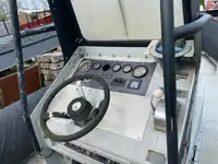 Festrumpf-Schlauchboot zu verkaufen
