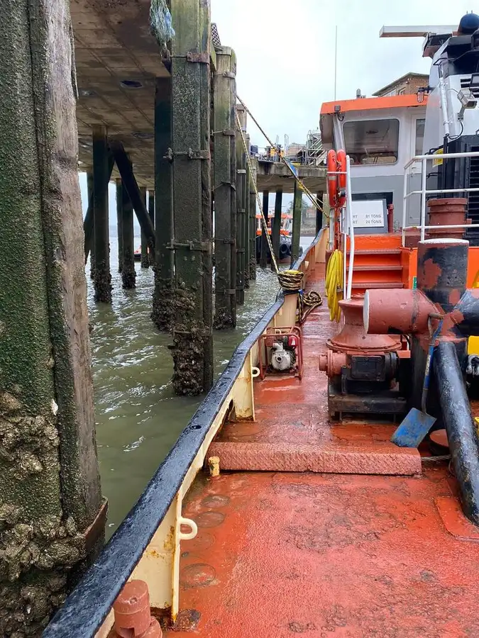 Schleppboot zu verkaufen