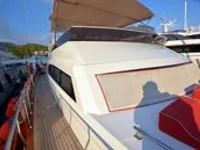 Yacht zu verkaufen