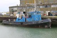 Schleppboot zu verkaufen