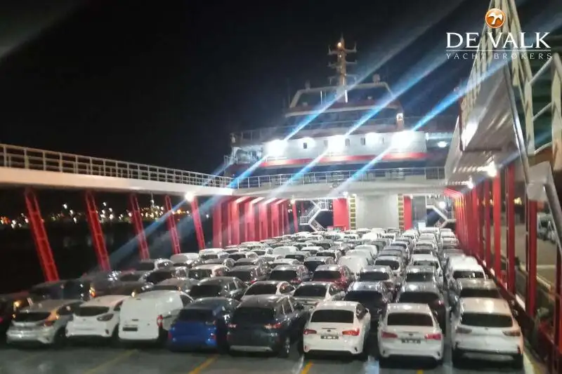 Fährschiff zu verkaufen
