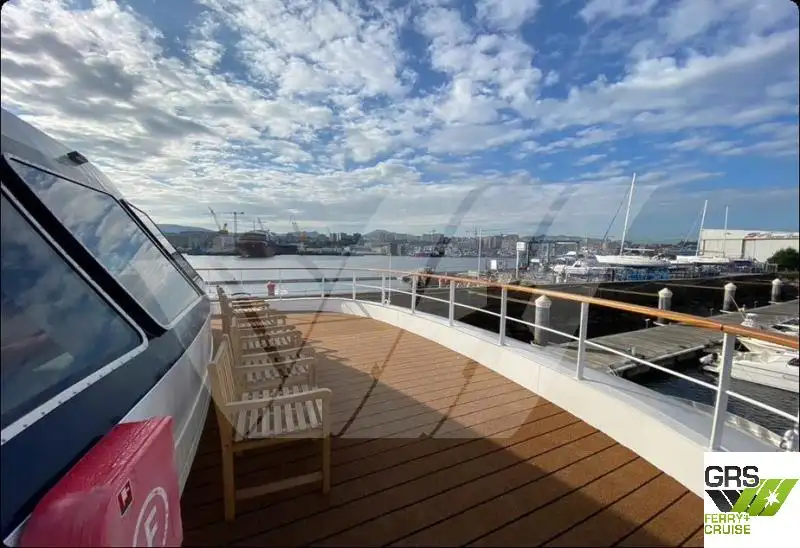 Kreuzfahrtschiff zu verkaufen