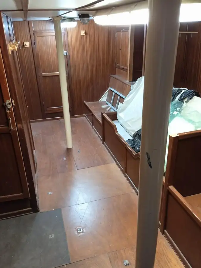 Fährschiff zu verkaufen