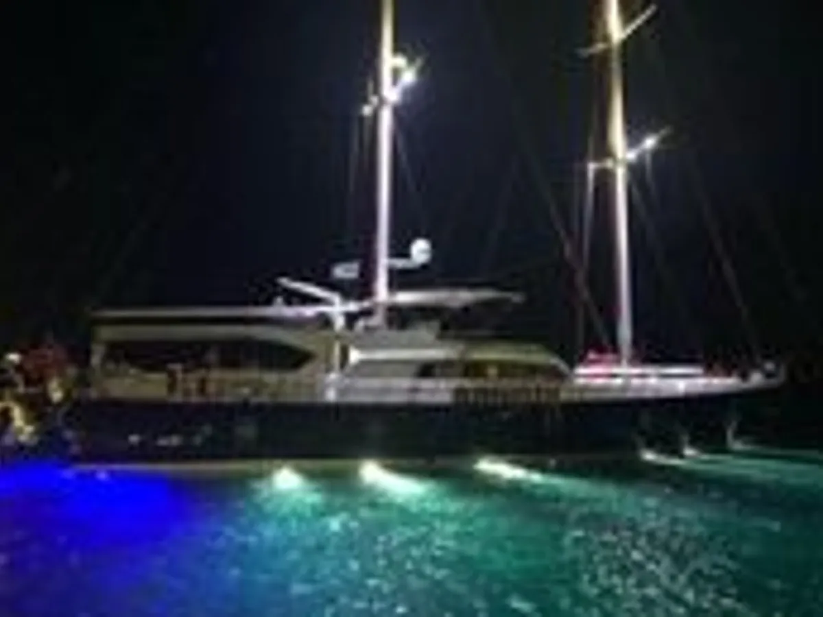 Yacht zu verkaufen