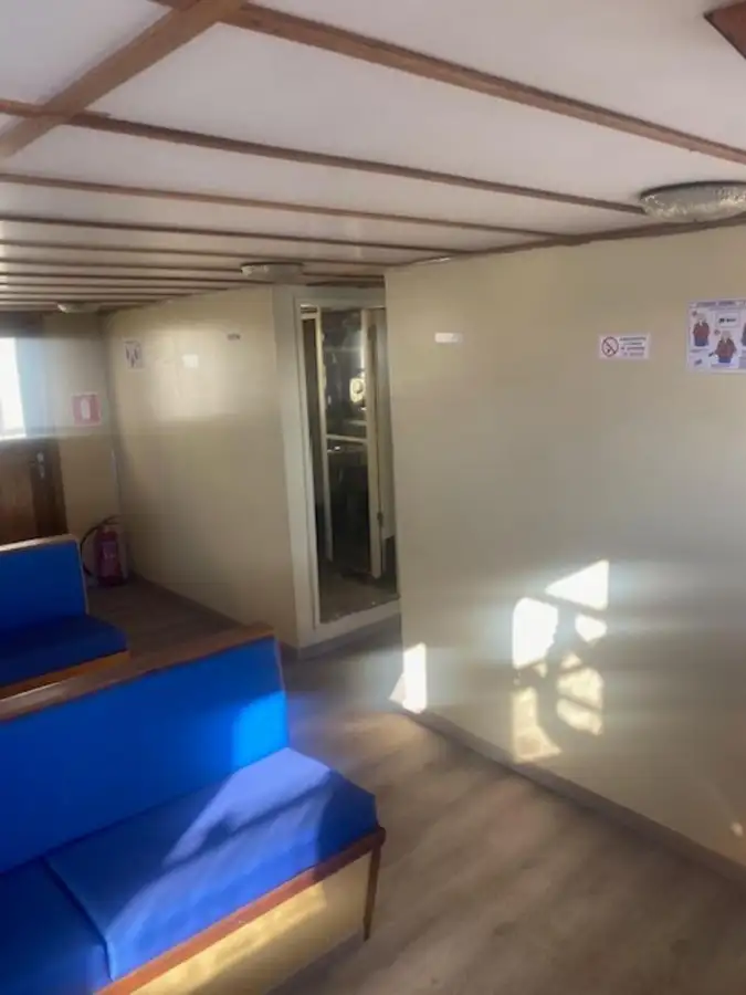 Fährschiff zu verkaufen