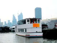Fährschiff zu verkaufen