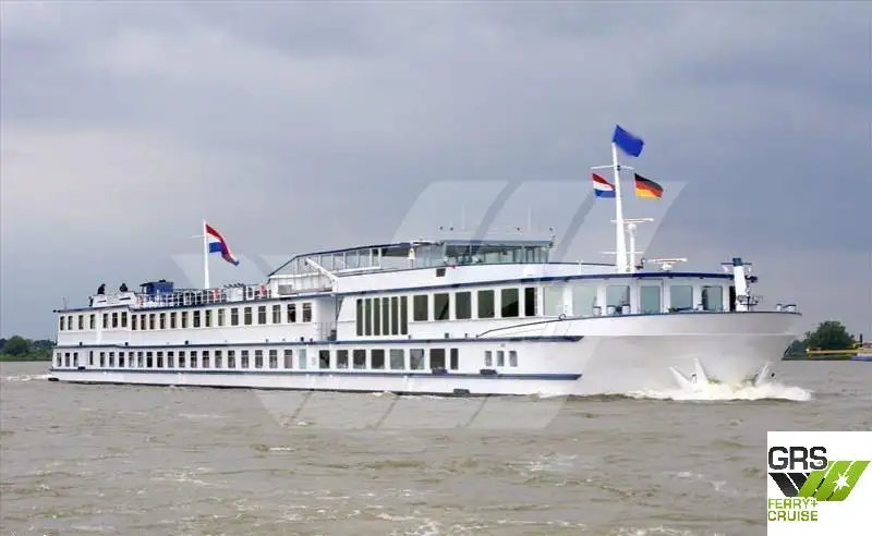 Kreuzfahrtschiff zu verkaufen