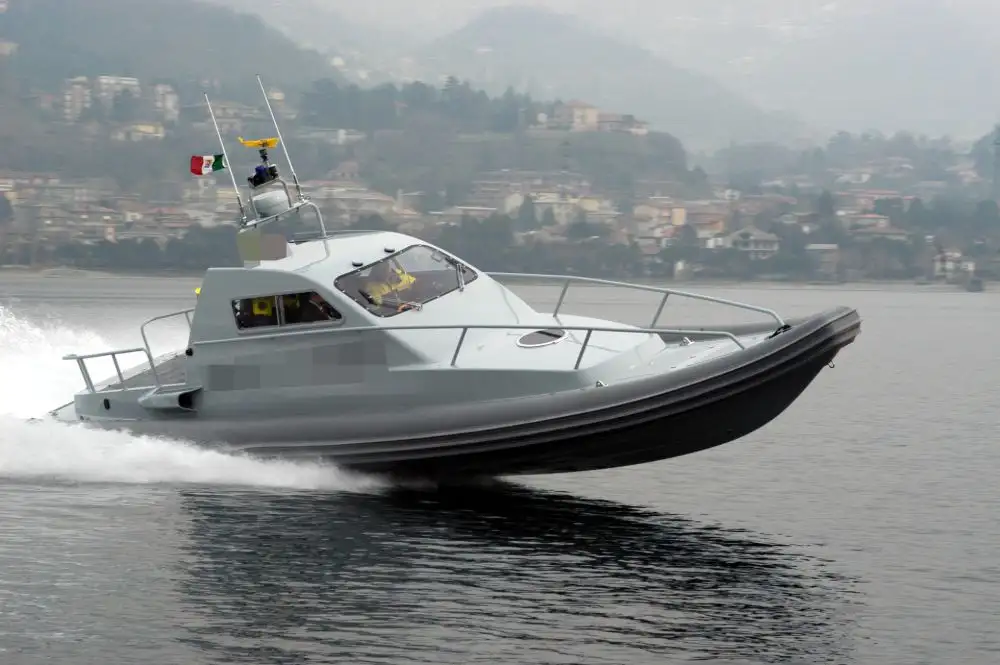 Festrumpf-Schlauchboot zu verkaufen