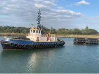 Schleppboot zu verkaufen