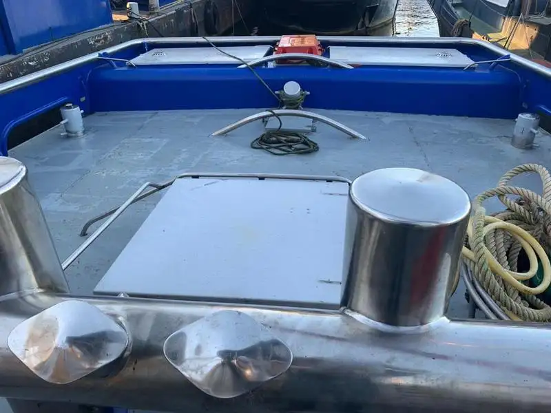 Schleppboot zu verkaufen