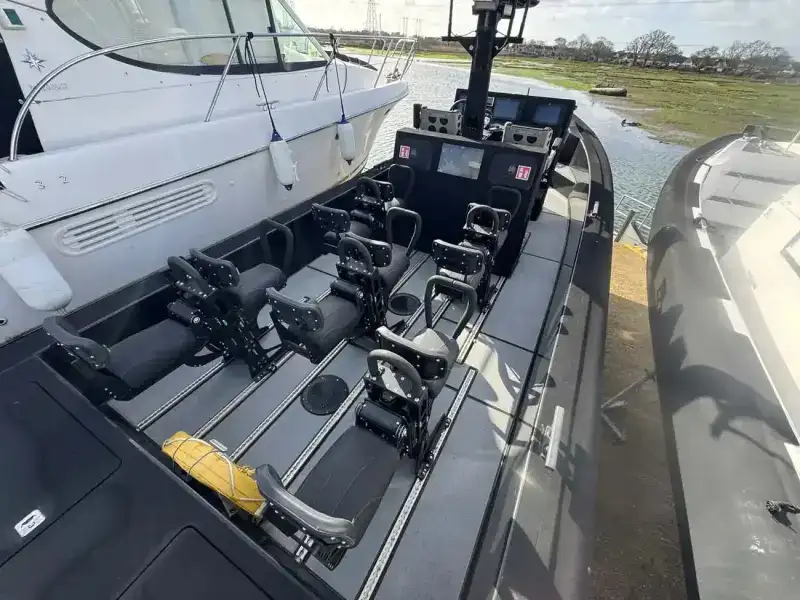 Festrumpf-Schlauchboot zu verkaufen