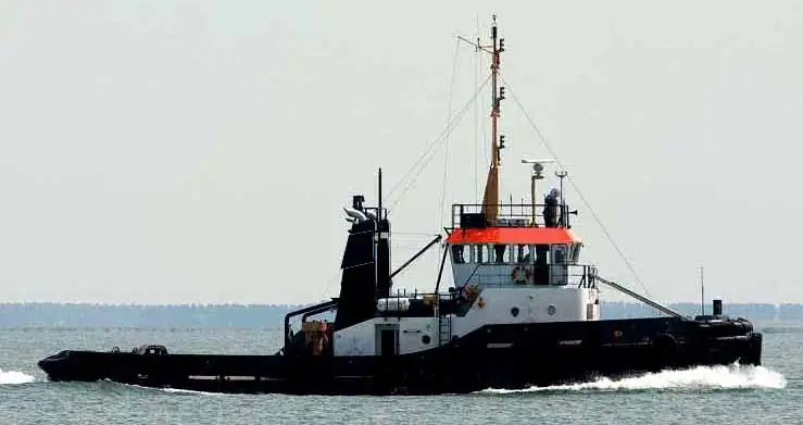 Schleppboot zu verkaufen