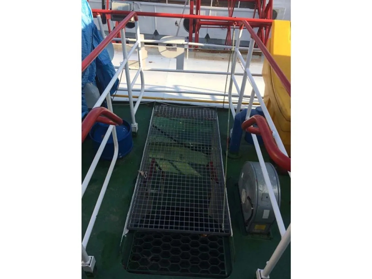 Containerschiff zu verkaufen