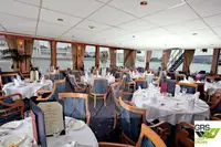 Kreuzfahrtschiff zu verkaufen