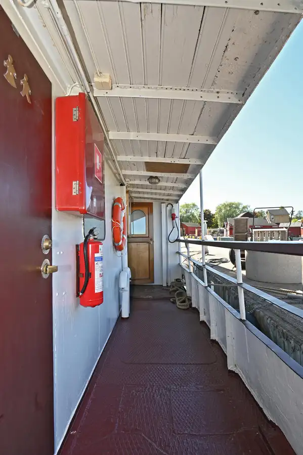 Kreuzfahrtschiff zu verkaufen