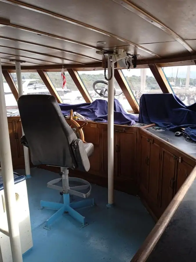 Fährschiff zu verkaufen