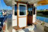 Arbeitsboote zu verkaufen