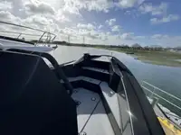 Festrumpf-Schlauchboot zu verkaufen