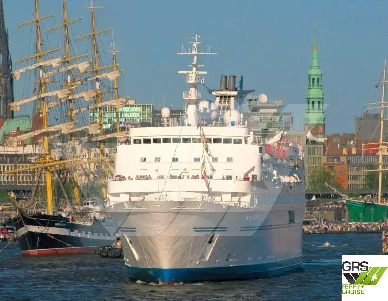Kreuzfahrtschiff zu verkaufen