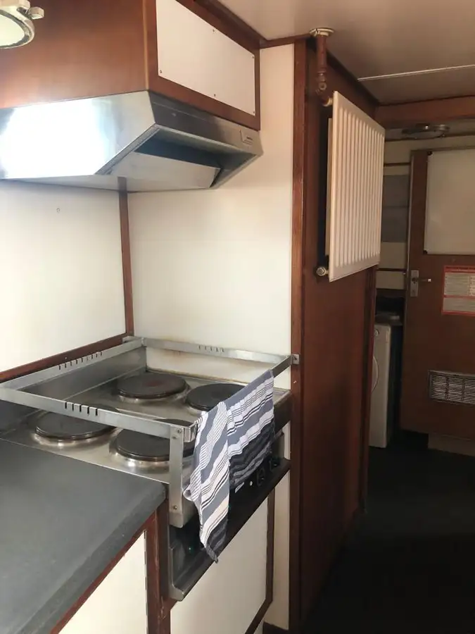Schleppboot zu verkaufen