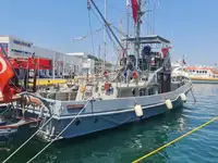 Feuerlöschboot zu verkaufen