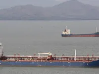 Öl-/Chemikalientanker zu verkaufen