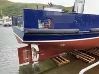 Arbeitsboote zu verkaufen