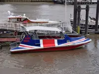 Kreuzfahrtschiff zu verkaufen