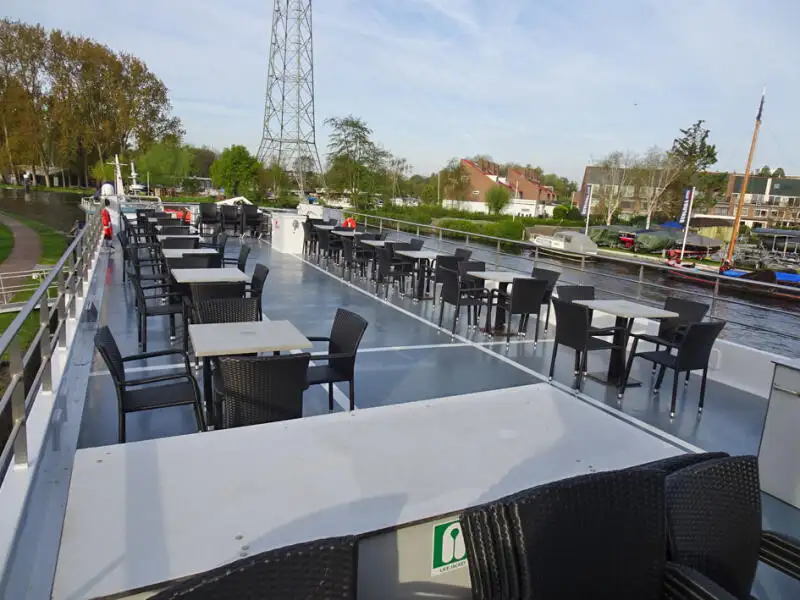 Kreuzfahrtschiff zu verkaufen