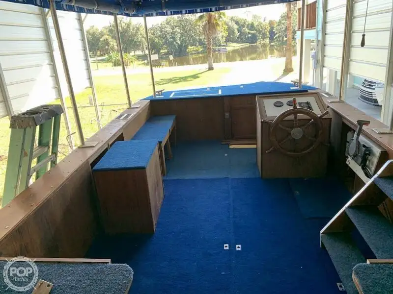 Kreuzfahrtschiff zu verkaufen