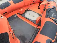 Rettungsboot zu verkaufen