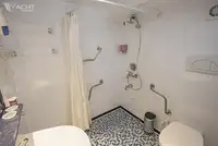 Kreuzfahrtschiff zu verkaufen