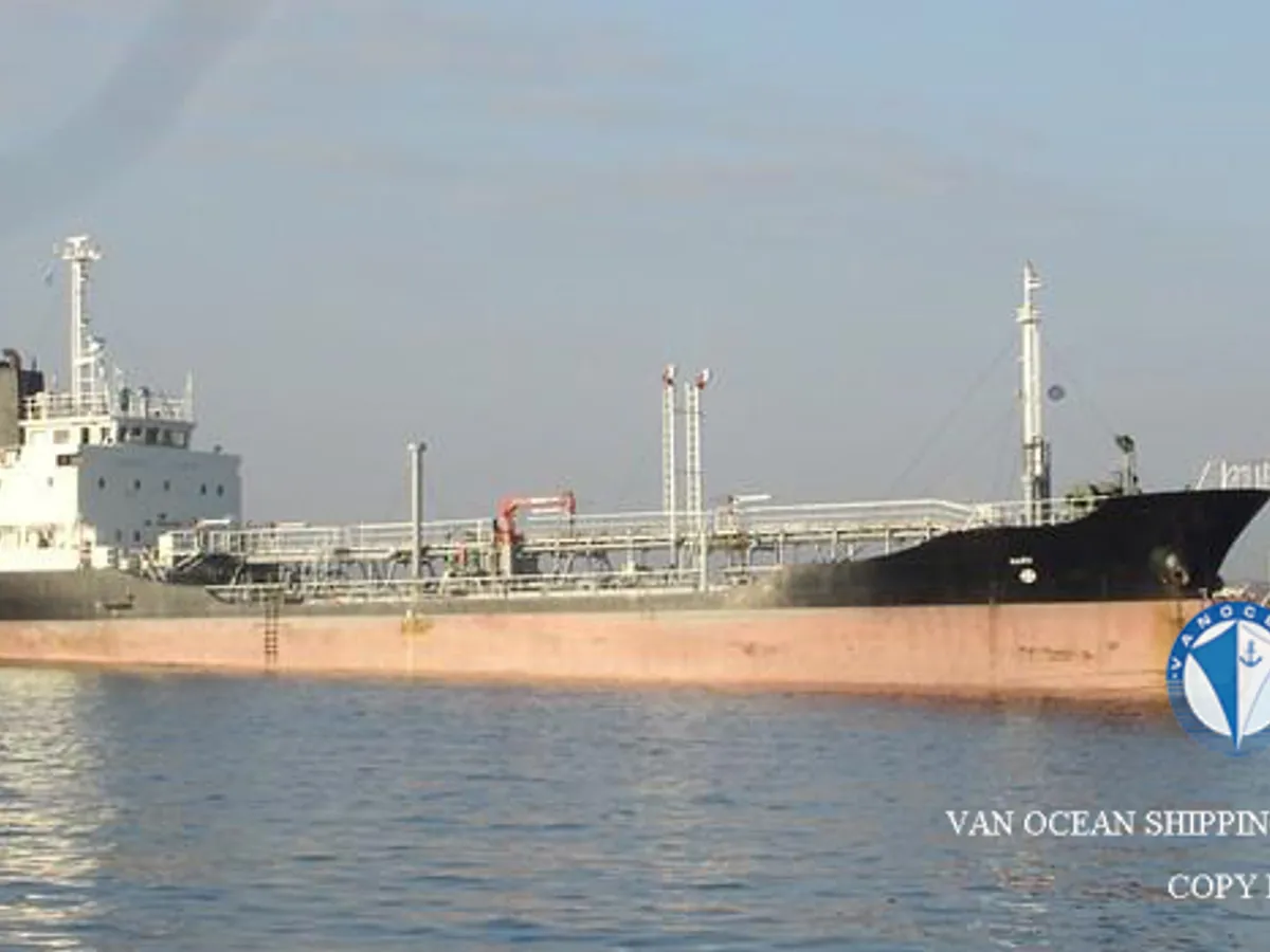 Öl-/Chemikalientanker zu verkaufen