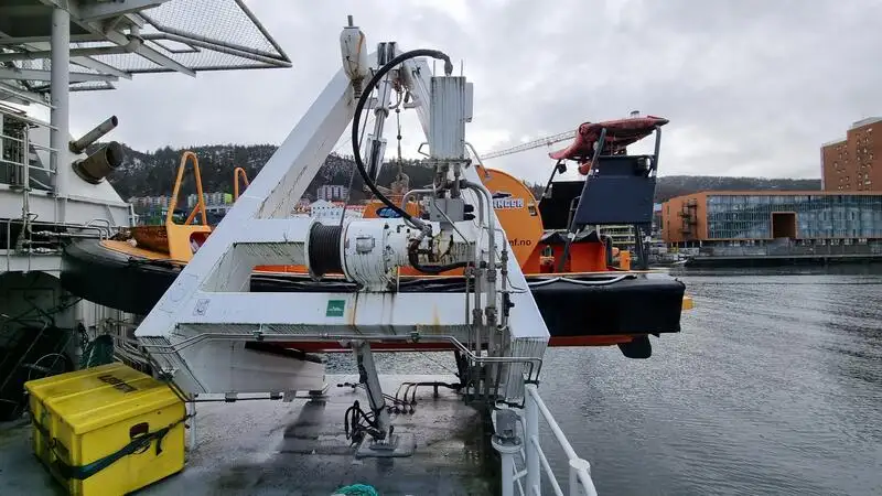 Kreuzfahrtschiff zu verkaufen