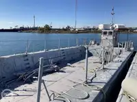 Landungsboot, Tank zu verkaufen