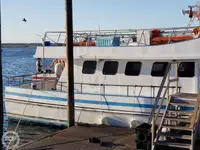 Fährschiff zu verkaufen