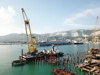 Kranboot zu verkaufen