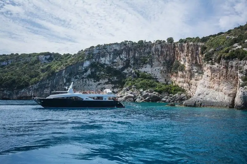 Passagierschiff zu verkaufen