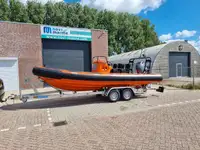 Festrumpf-Schlauchboot zu verkaufen