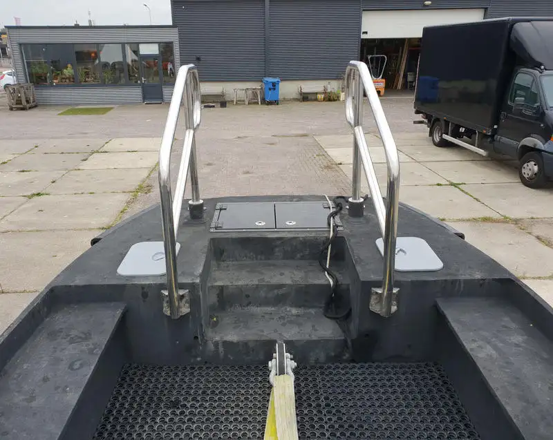 Containerschiff zu verkaufen
