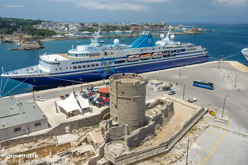Passagierschiff zu verkaufen