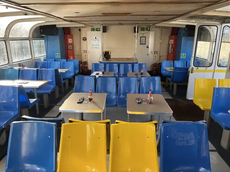 Fährschiff zu verkaufen