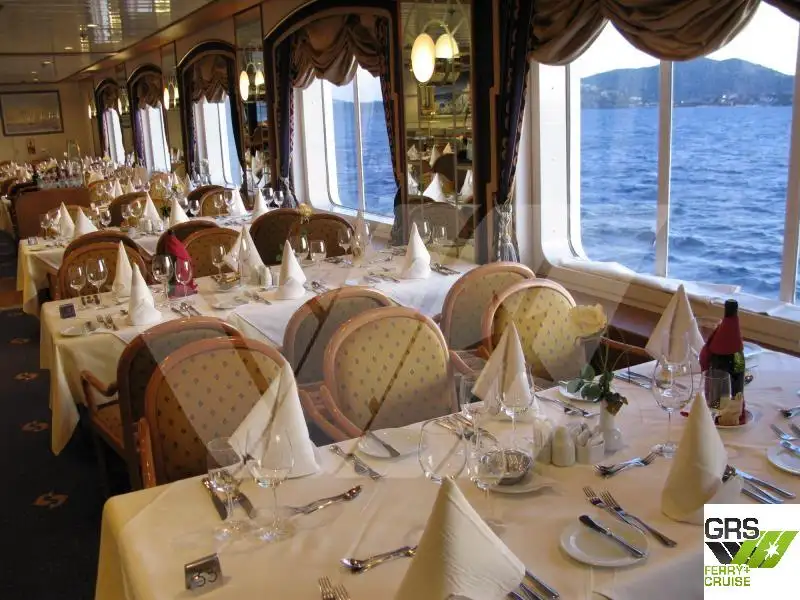 Kreuzfahrtschiff zu verkaufen